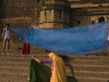 Laying saris out to dry along the ghats in Maheshwar